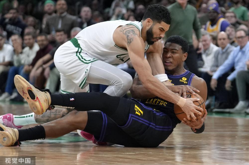 减少一名球 减少一名球