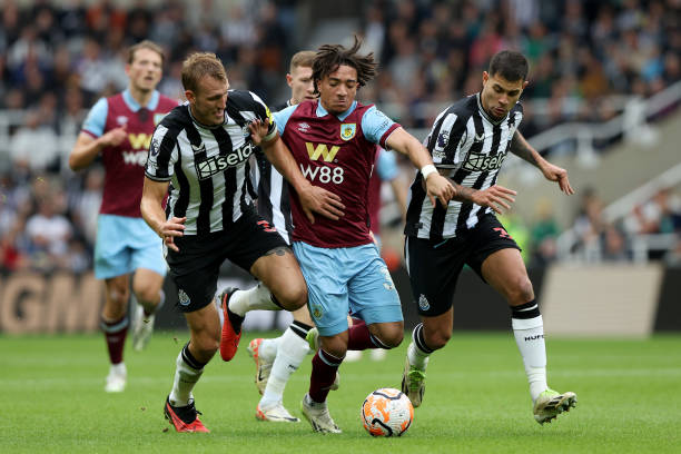 在关键传球 在关键传球