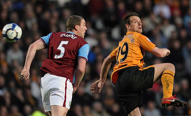 他在合同末 他在合同末